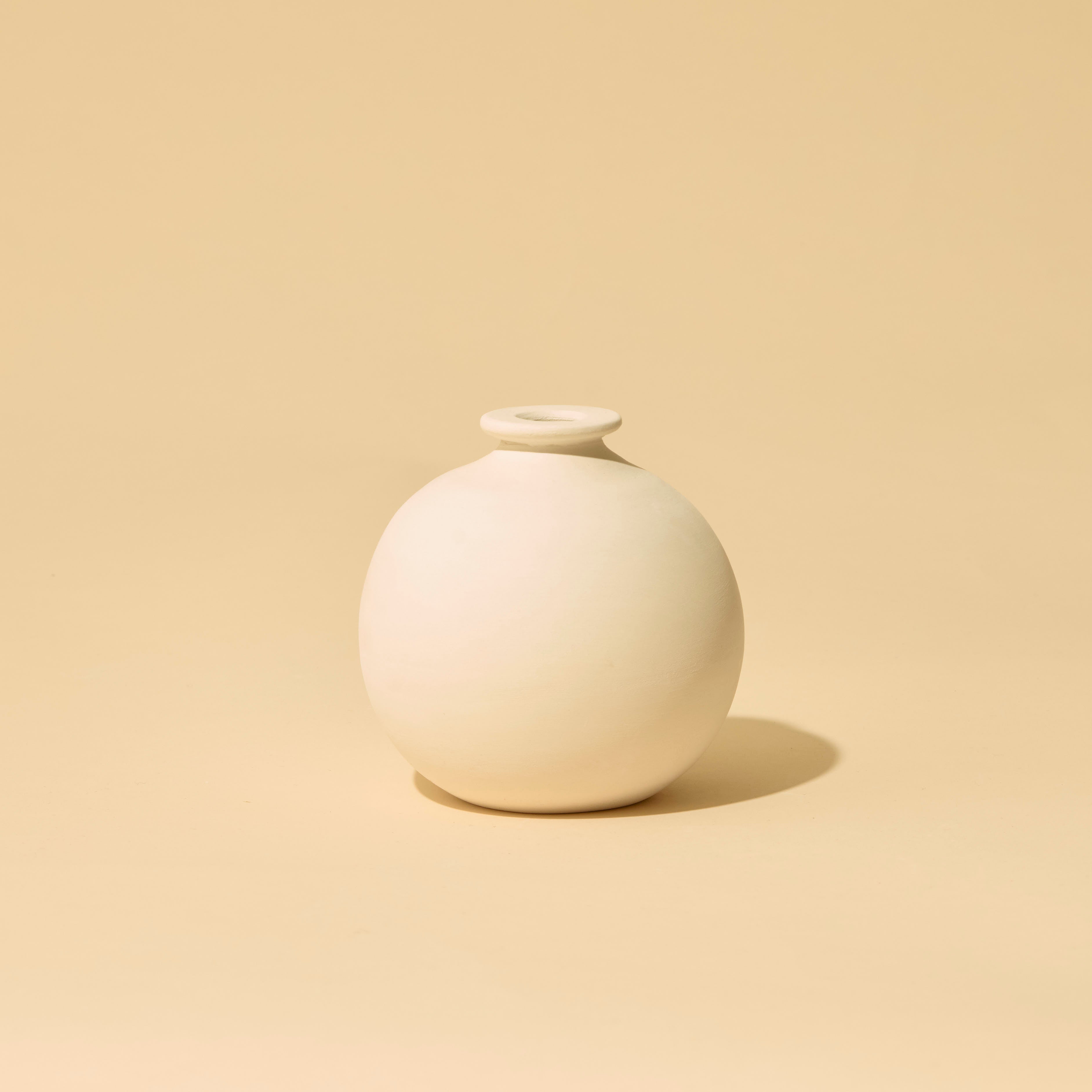 Small ball vase 